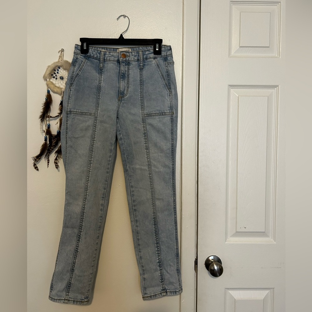 Universal Thread “High Rise Slim Straight” size 2/26R